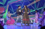 Salman Khan, Daisy Shah promote Jai Ho on the sets of Nach Baliye 6 in Filmistan, Mumbai on 7th Jan 2014